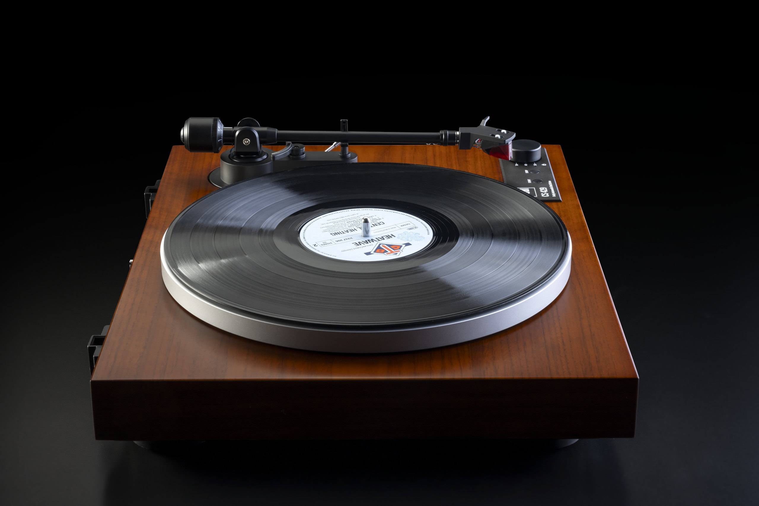 CS 429 Walnuss Turntable