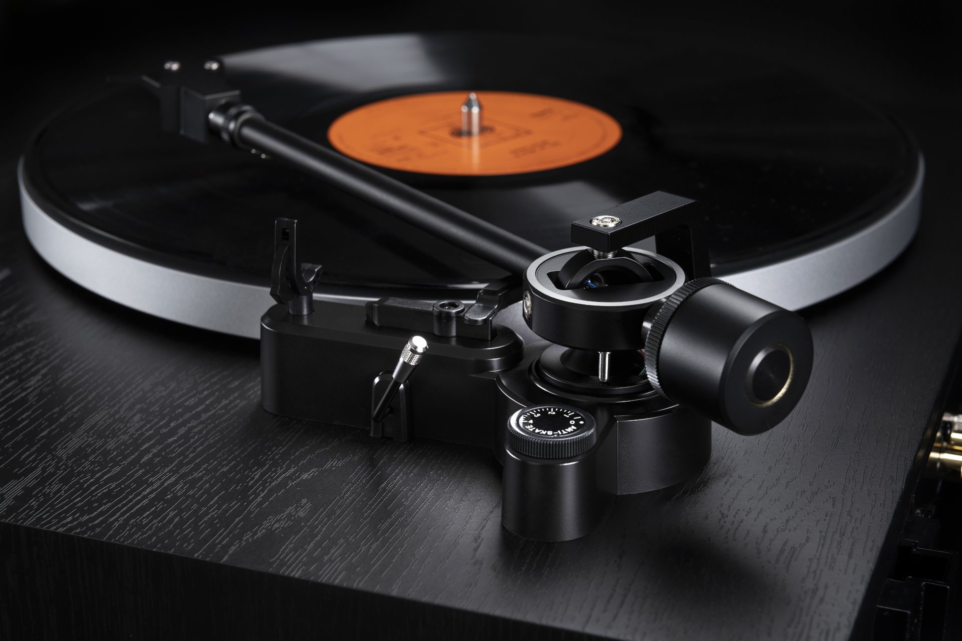 CS 518 Turntable