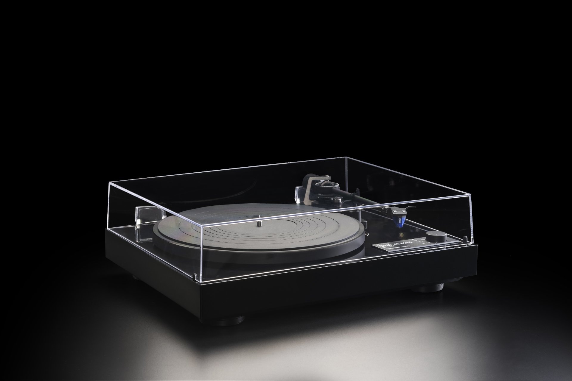CS 618Q Gloss Turntable