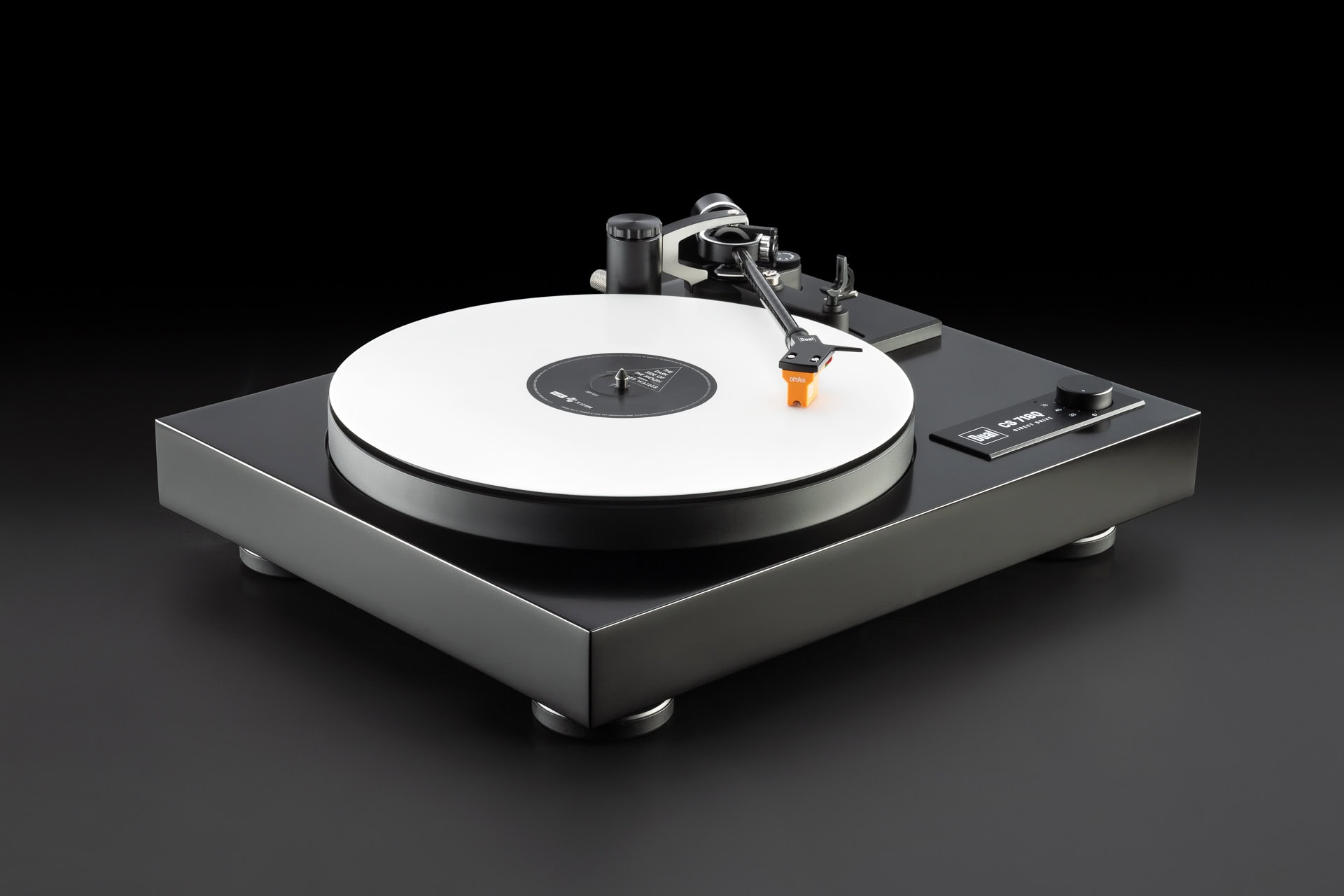 CS 718Q Turntable
