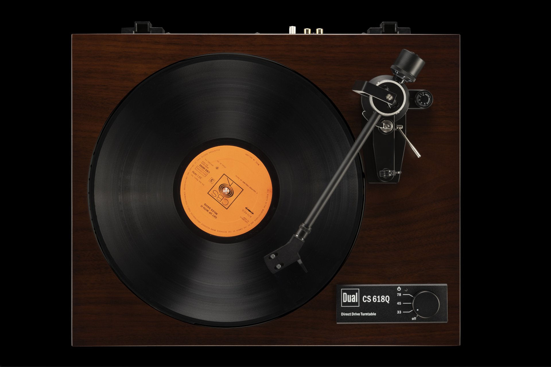 CS 618Q Walnuss Turntable