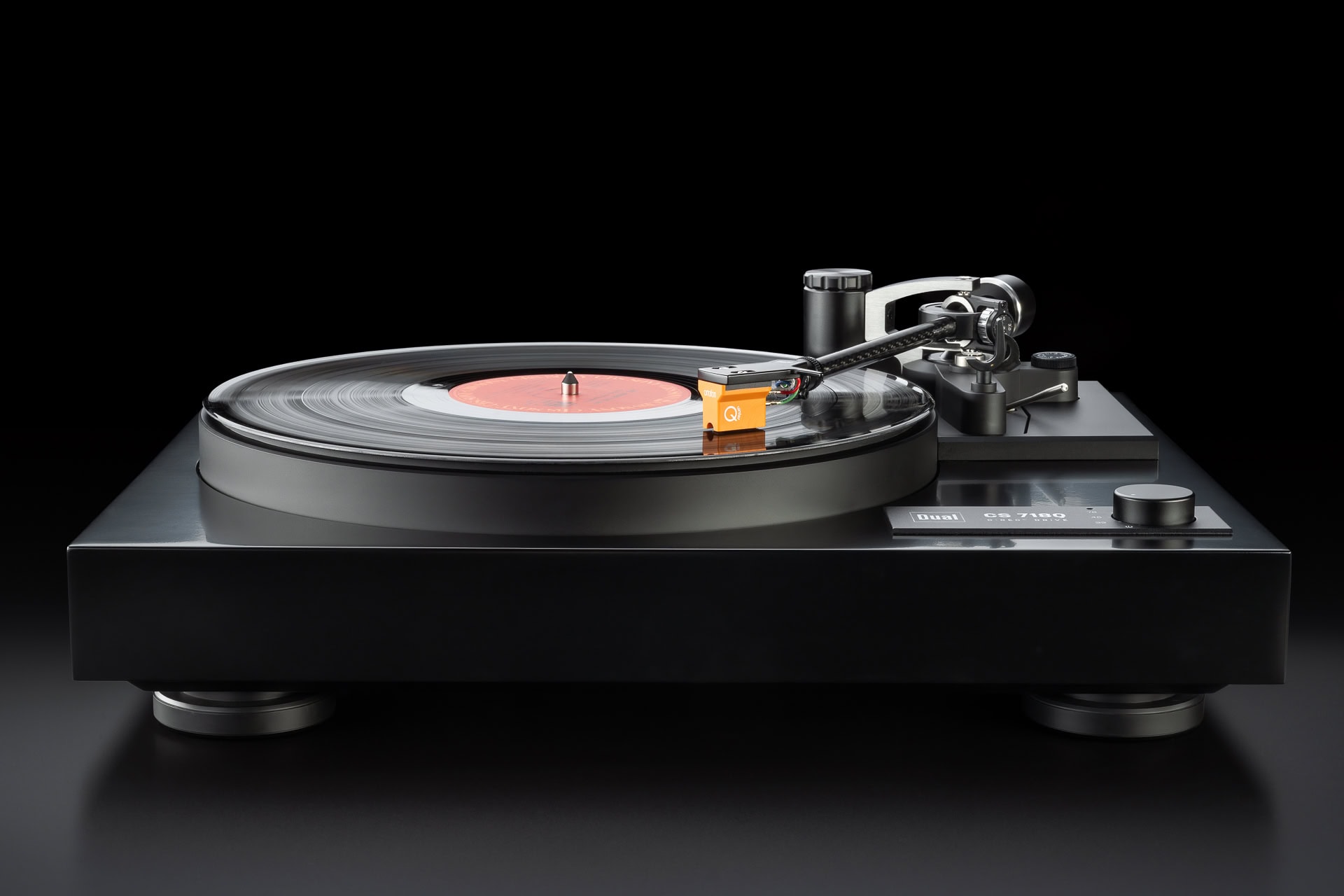 CS 718Q Turntable