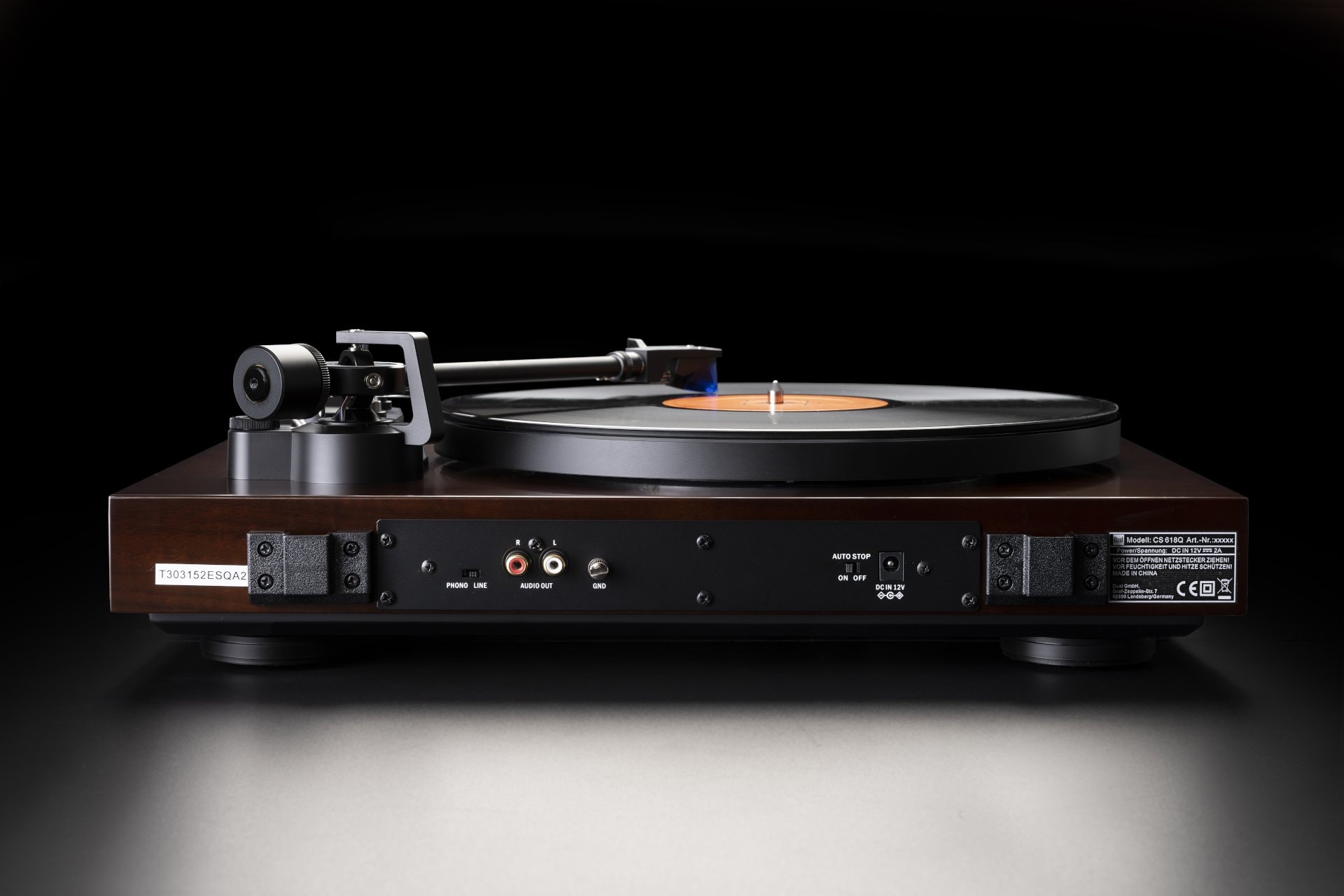 CS 618Q Walnuss Turntable